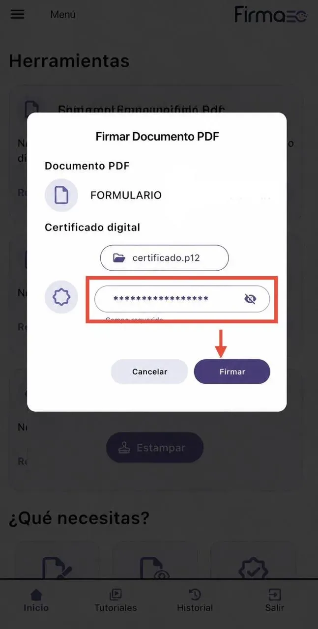 Diálogo Firmar Documento PDF de FirmaEC Móvil con el certificado cargado, el campo de contraseña y el botón Firmar